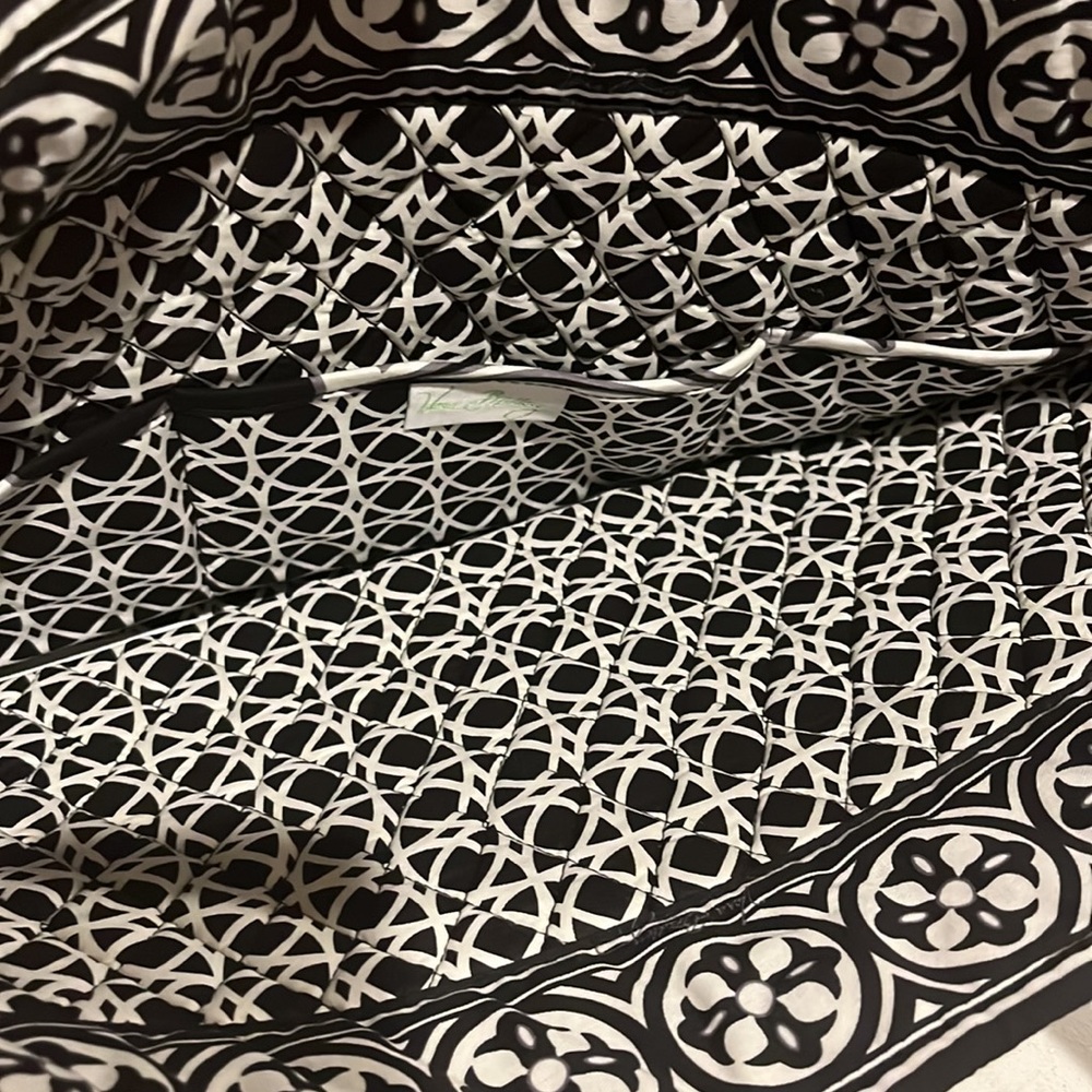 Vera Bradley Bag - Picture 4 of 4